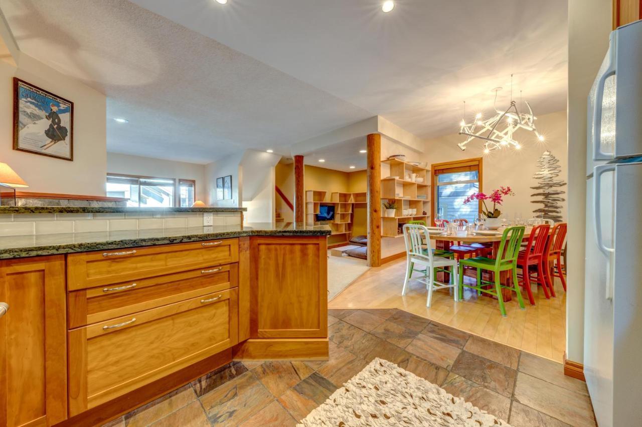 Snowy Creek 14 Villa Whistler Bagian luar foto