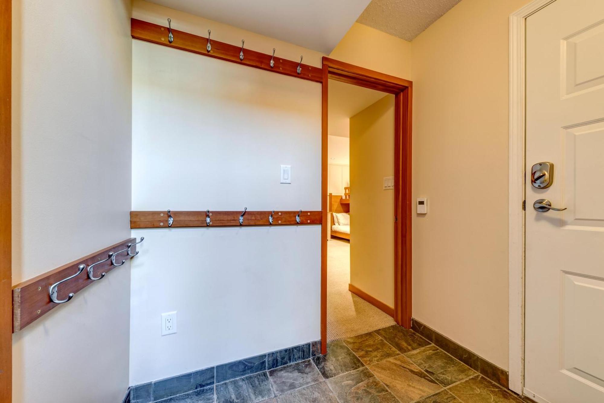 Snowy Creek 14 Villa Whistler Bagian luar foto