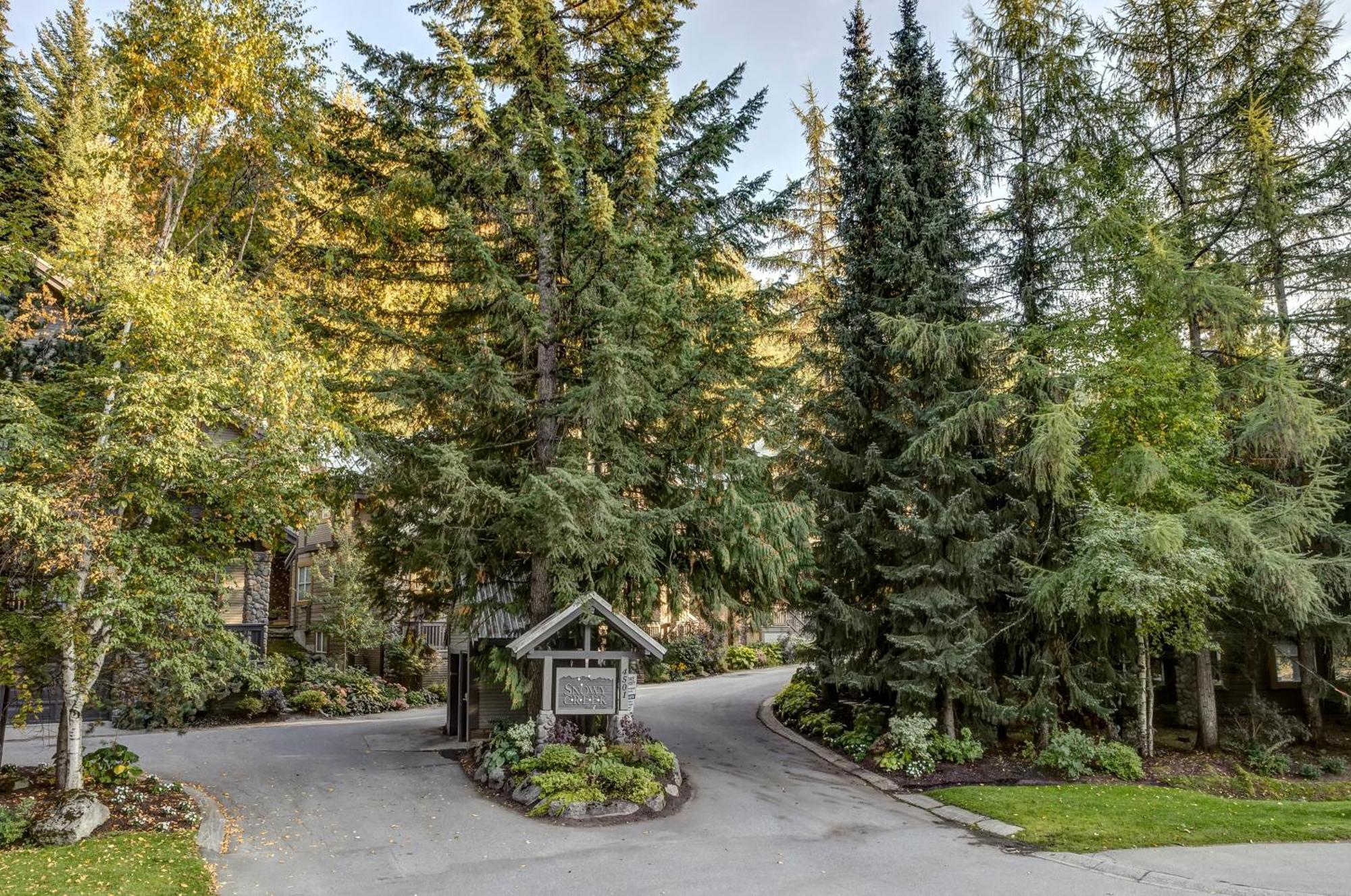 Snowy Creek 14 Villa Whistler Bagian luar foto